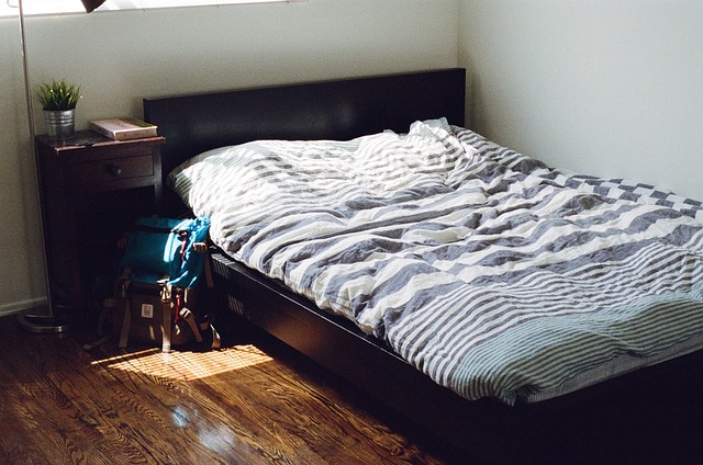 Fra traditionelt til moderne: Nyeste trends inden for natborde og væghængte sengeborde